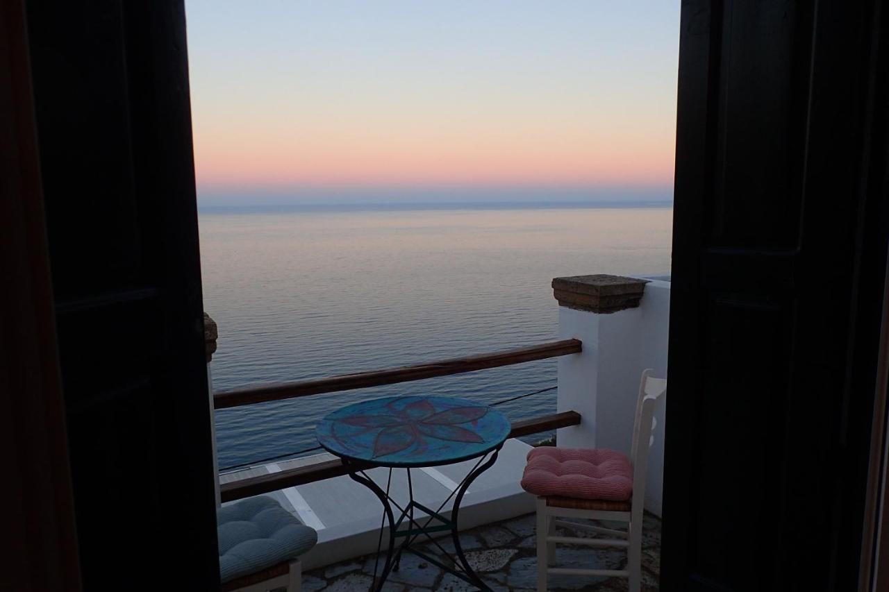 Eastern Wind Home Skyros Extérieur photo